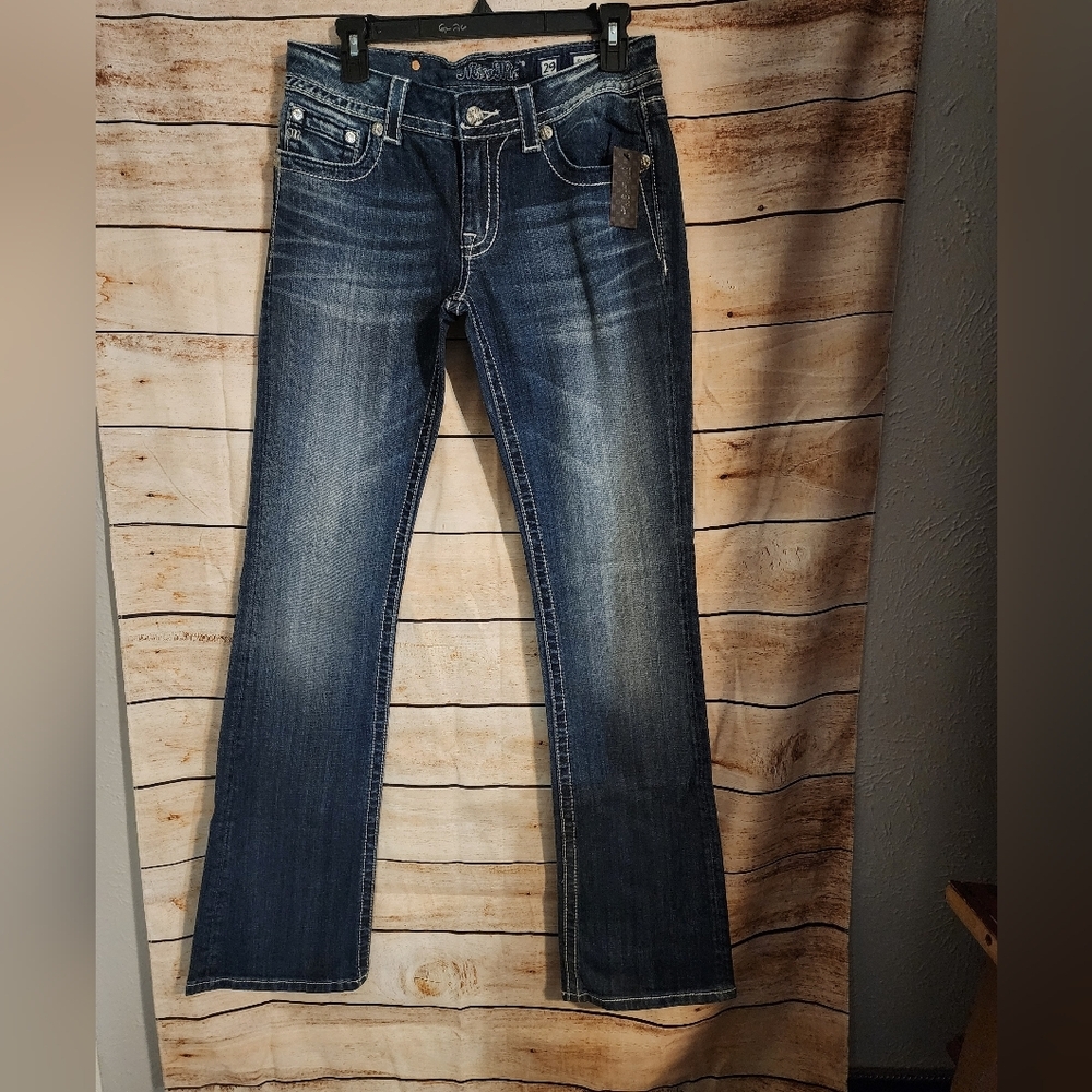 Classic Dark Wash Women's Jeans - Blue